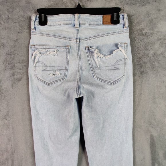 American Eagle Outfitters Light Blue High Rise Jeans - Picture 4 of 10